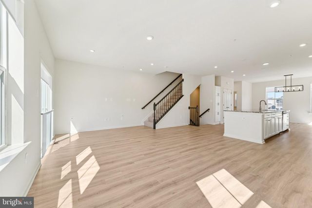 1470 RIDGE TRAIL CIR, Hanover, MD 21076