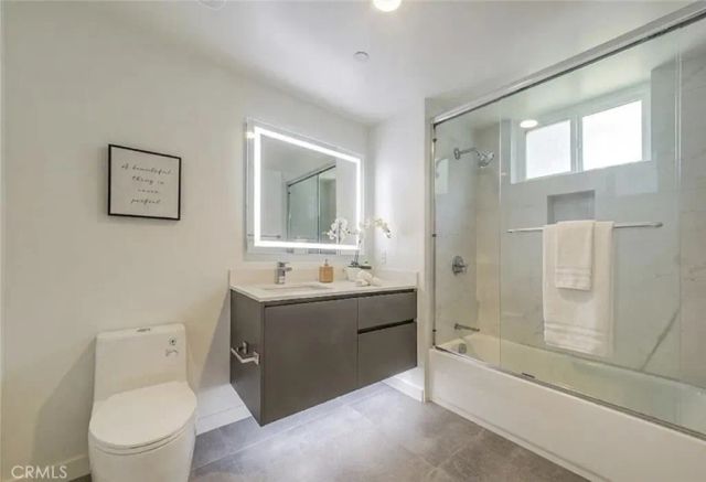 214 S Westmoreland 5, Los Angeles, CA 90004