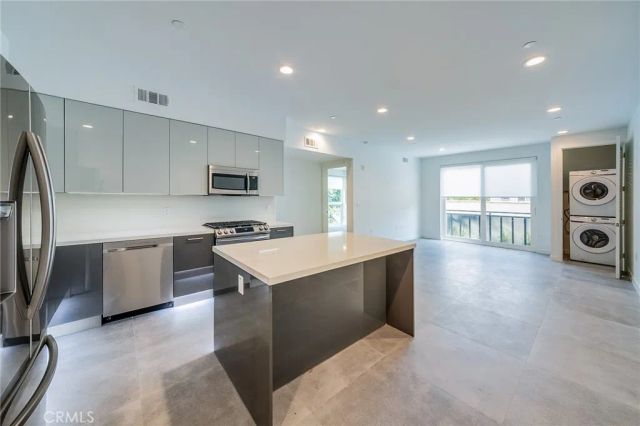214 S Westmoreland 5, Los Angeles, CA 90004