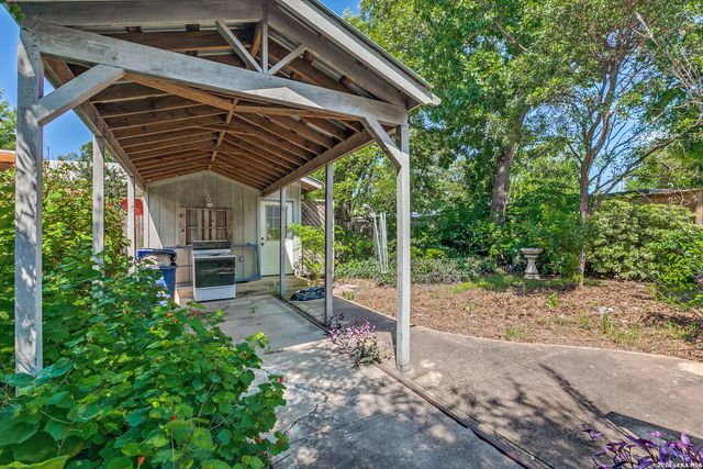 325 CEDAR ST, San Antonio, TX 78210