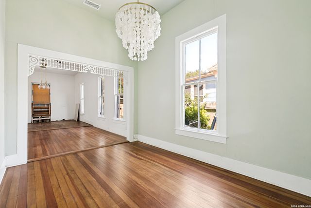 325 CEDAR ST, San Antonio, TX 78210