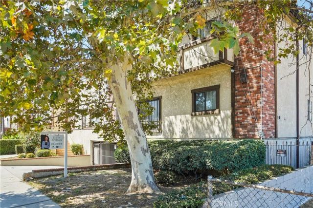 14239 Sherman Way 3, Van Nuys, CA 91405