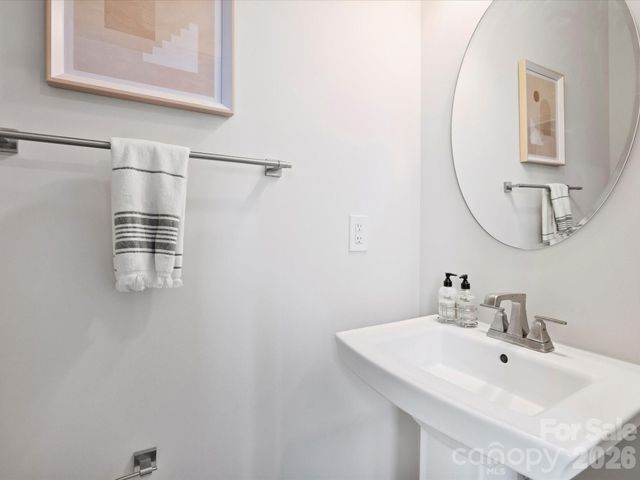 4746 Chastain Avenue, Charlotte, NC 28217