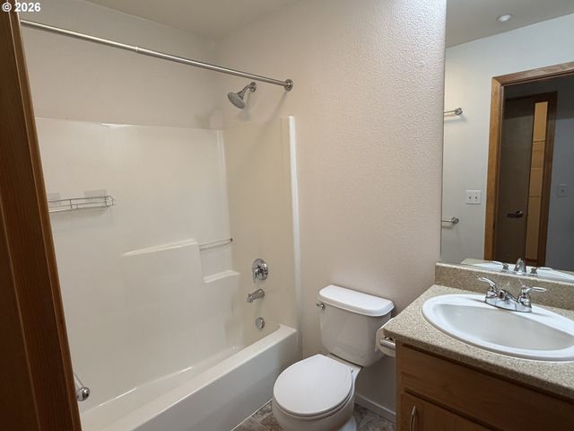 1125 Nw 9TH Ave 321, Portland, OR 97209