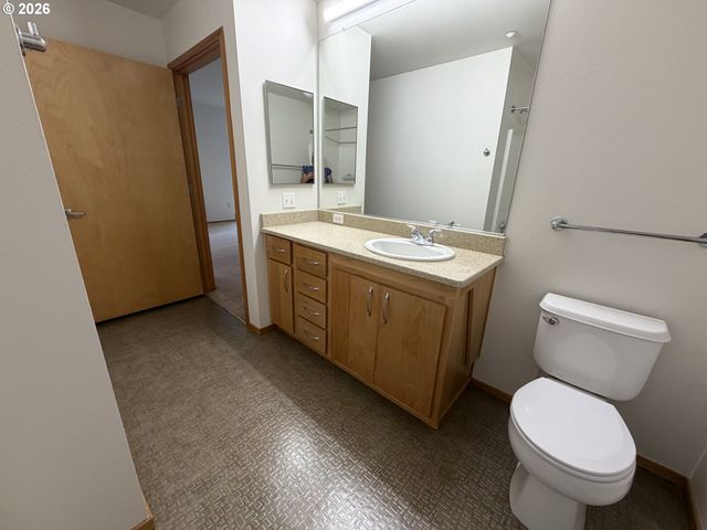 1125 Nw 9TH Ave 321, Portland, OR 97209