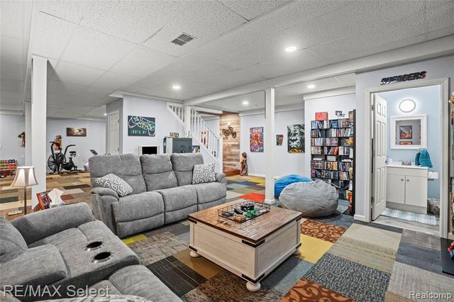 300 Regional Way, Imlay City, MI 48444