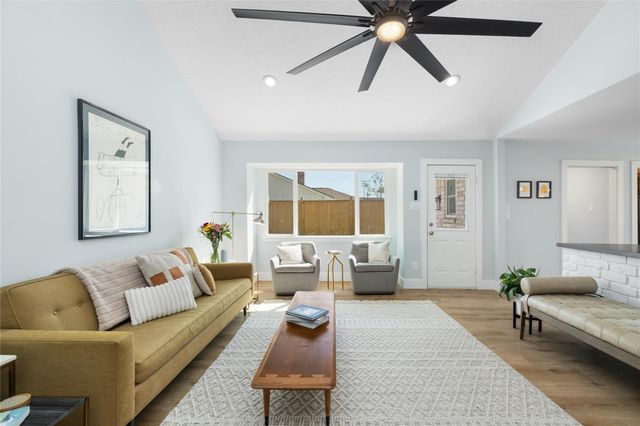 7619 Westwind Lane, Houston, TX 77071