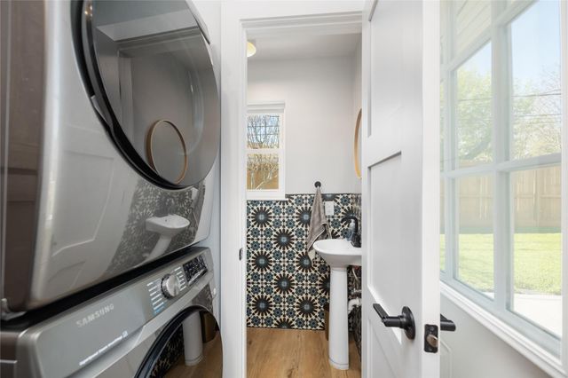 7619 Westwind Lane, Houston, TX 77071