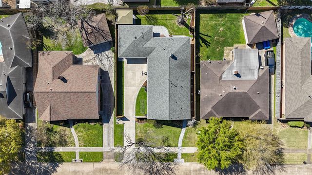 7619 Westwind Lane, Houston, TX 77071