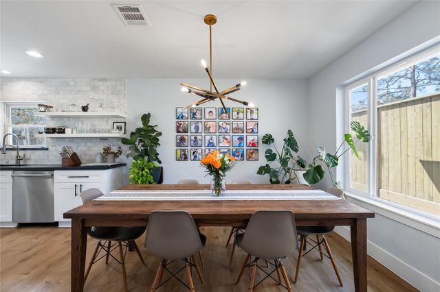 7619 Westwind Lane, Houston, TX 77071