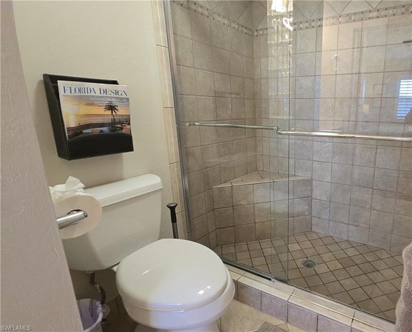 12945 Vanderbilt DR 402, Naples, FL 34110