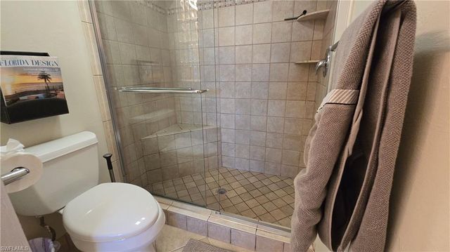 12945 Vanderbilt DR 402, Naples, FL 34110