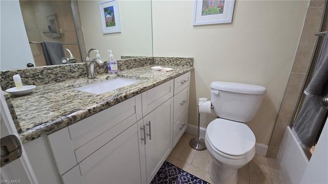 12945 Vanderbilt DR 402, Naples, FL 34110