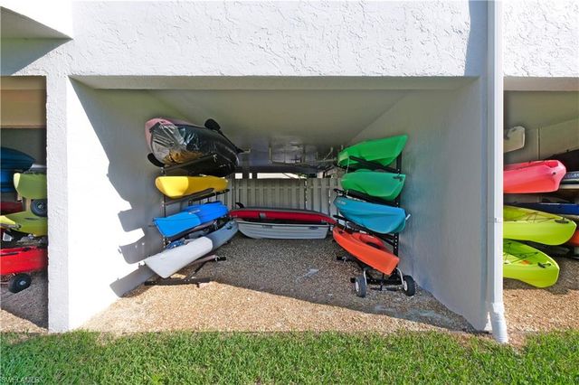 12945 Vanderbilt DR 402, Naples, FL 34110