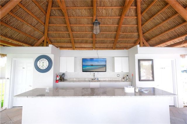 12945 Vanderbilt DR 402, Naples, FL 34110