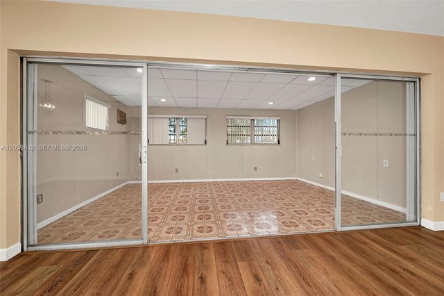 19401 NW 23rd Ave, Miami Gardens, FL 33056