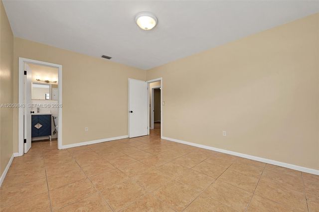 19401 NW 23rd Ave, Miami Gardens, FL 33056