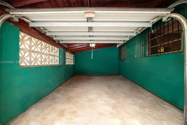 19401 NW 23rd Ave, Miami Gardens, FL 33056