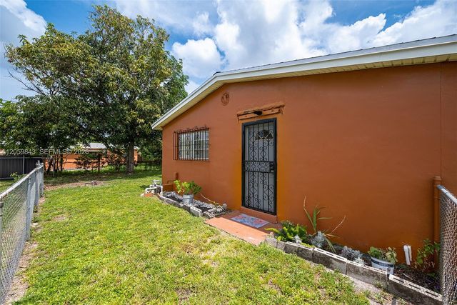 19401 NW 23rd Ave, Miami Gardens, FL 33056