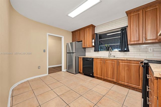 19401 NW 23rd Ave, Miami Gardens, FL 33056