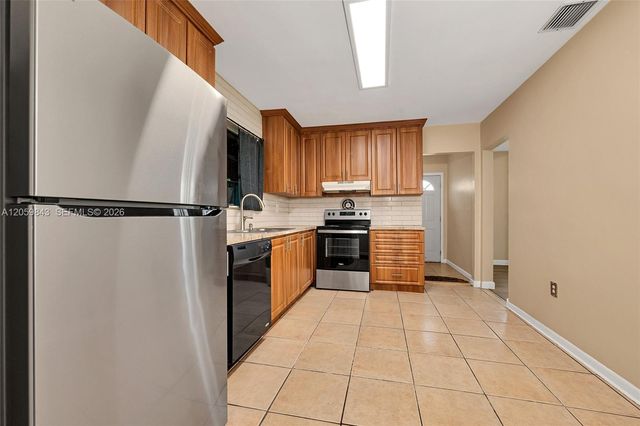 19401 NW 23rd Ave, Miami Gardens, FL 33056