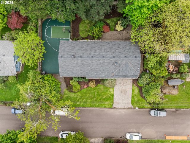 2800 RAINIER Pl, West Linn, OR 97068