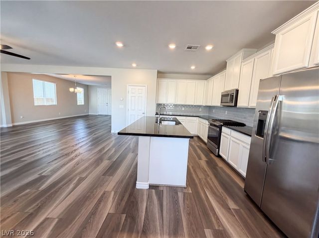 1418 Dire Wolf Avenue, North Las Vegas, NV 89084