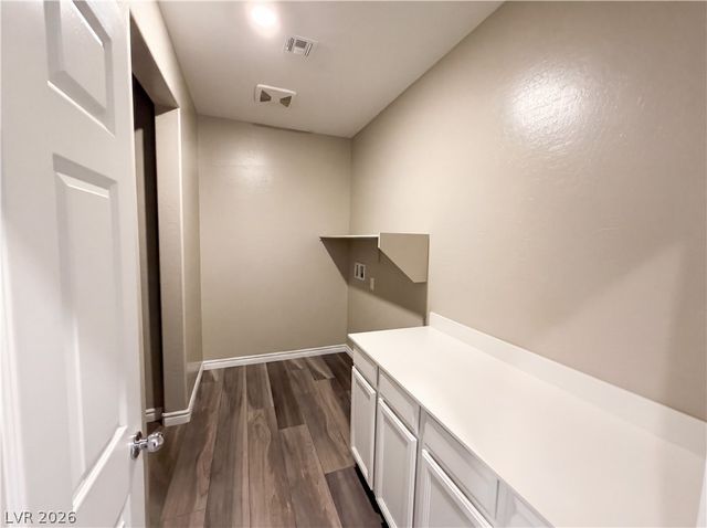 1418 Dire Wolf Avenue, North Las Vegas, NV 89084