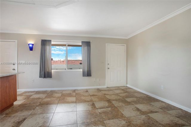 1020 SW 7th St 9, Miami, FL 33130