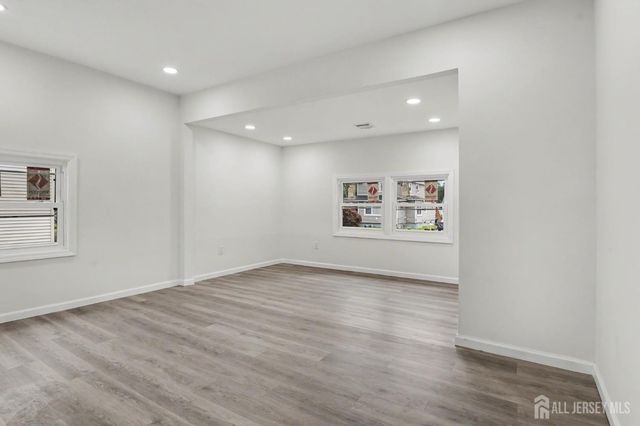 1433 Dogwood Drive, Piscataway, NJ 08854