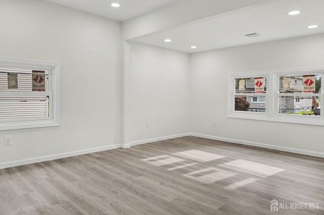 1433 Dogwood Drive, Piscataway, NJ 08854