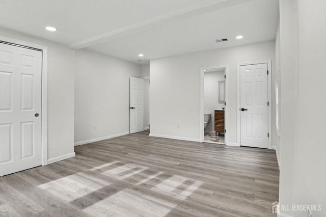 1433 Dogwood Drive, Piscataway, NJ 08854