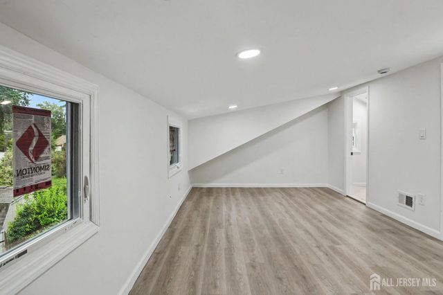 1433 Dogwood Drive, Piscataway, NJ 08854