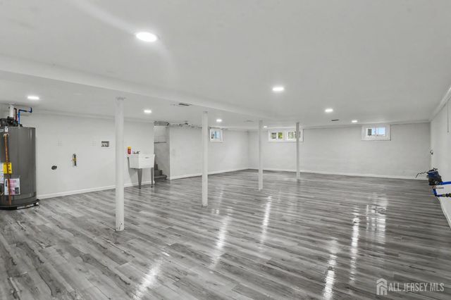 1433 Dogwood Drive, Piscataway, NJ 08854