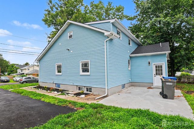 1433 Dogwood Drive, Piscataway, NJ 08854