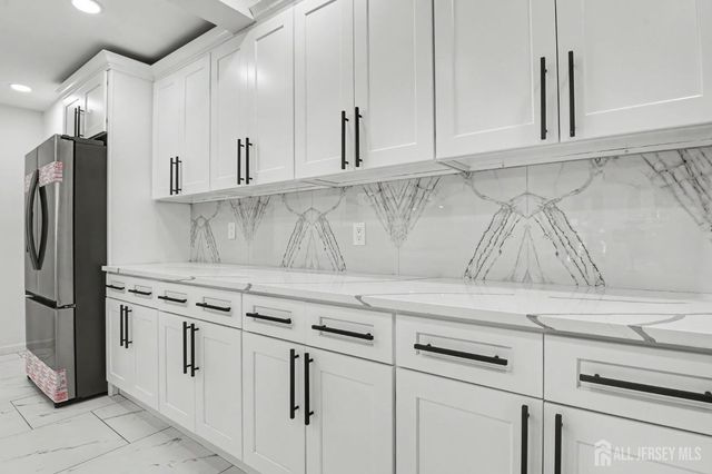 1433 Dogwood Drive, Piscataway, NJ 08854