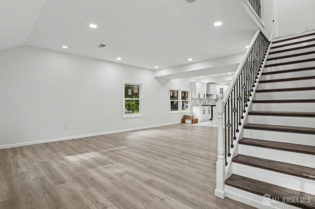1433 Dogwood Drive, Piscataway, NJ 08854