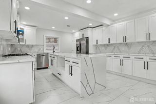1433 Dogwood Drive, Piscataway, NJ 08854