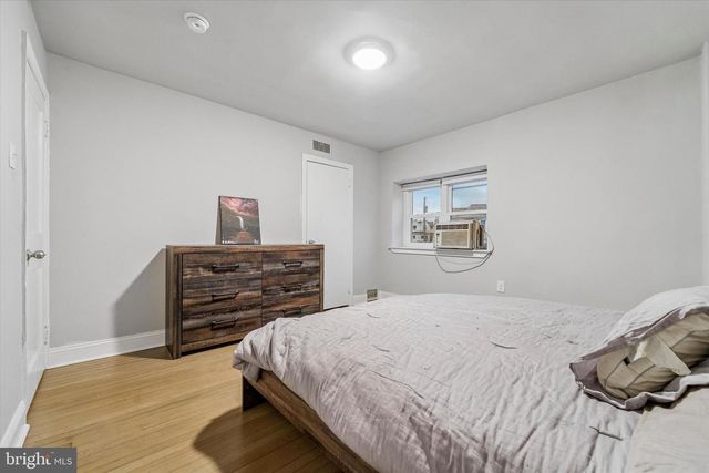 332 SPRINGTON RD, Upper Darby, PA 19082