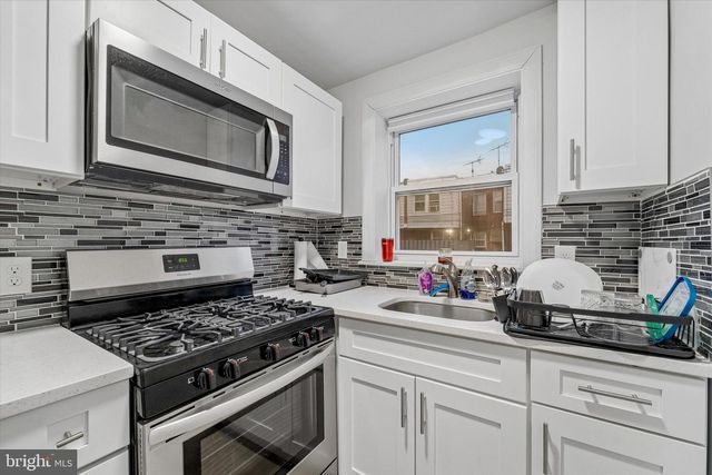 332 SPRINGTON RD, Upper Darby, PA 19082