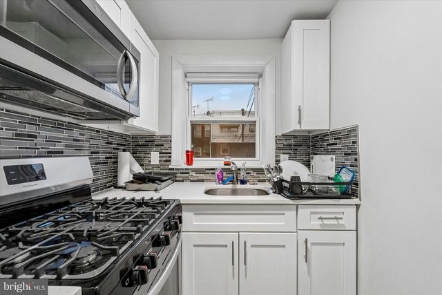 332 SPRINGTON RD, Upper Darby, PA 19082