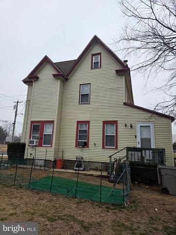 214 BILLINGSPORT RD, Paulsboro, NJ 08066