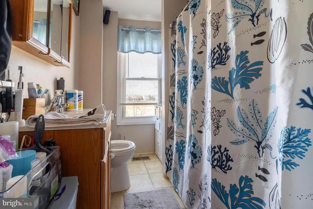 214 BILLINGSPORT RD, Paulsboro, NJ 08066