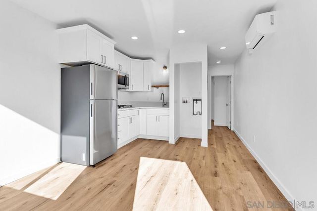 4922 Muir Ave, San Diego, CA 92107