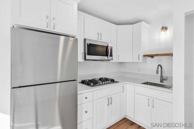 4922 Muir Ave, San Diego, CA 92107