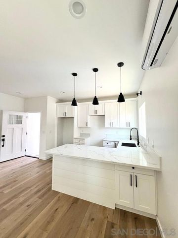 4922 Muir Ave, San Diego, CA 92107