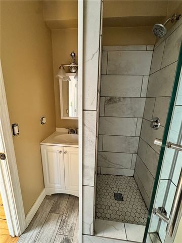 33 Ann Street 1, Newport, RI 02840