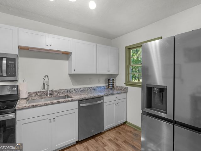 3790 Sweetbriar Circle, Lithia Springs, GA 30122