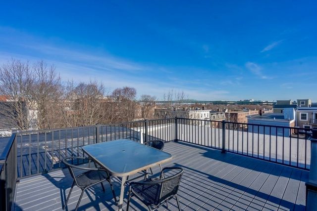 206 Bunker Hill St 3, Boston, MA 02129