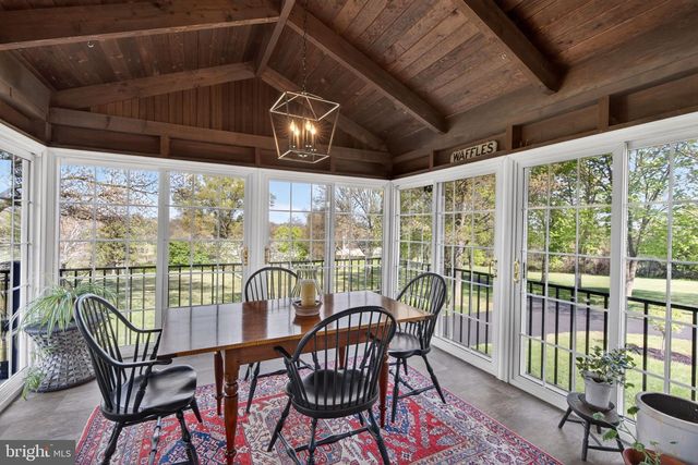 185 BLACK MATT RD, Douglassville, PA 19518